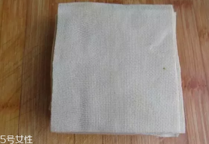豆腐皮能油炸嗎？火候太猛容易炸糊