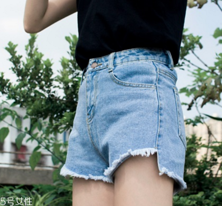 腿粗的女生適合穿什么？顯瘦又好看的穿搭
