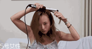 復(fù)古卷發(fā)什么顏色好看？小卷發(fā)黑色顯老