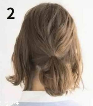 頭發(fā)短怎么扎好看？6個步驟讓短發(fā)有型又可愛