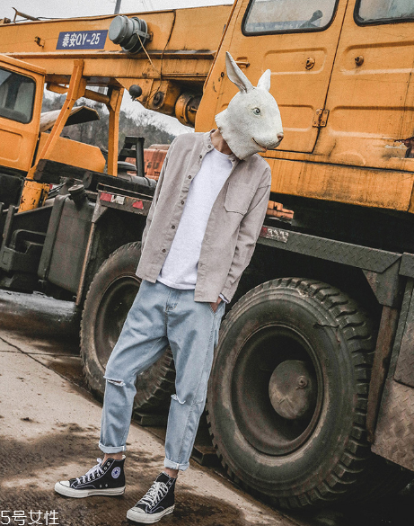 男生怎么穿衣服好看？三款單品幫你加分