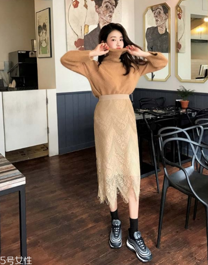 蕾絲長裙配什么鞋子？為你加足時髦指數(shù)