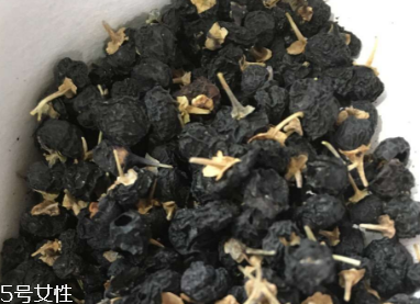 黑枸杞能和紅枸杞一起泡嗎？