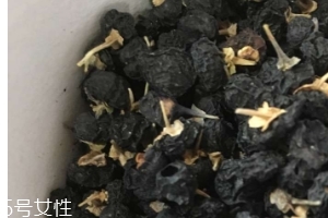 黑枸杞青少年能吃嗎？可以適量喝