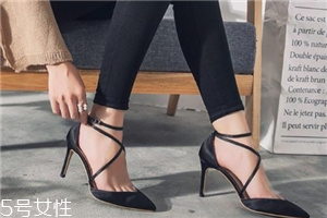 高跟鞋開膠了怎么辦？高跟鞋脫膠這樣處理
