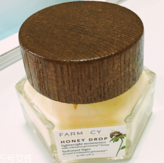面霜和乳液都要用嗎？油皮可以只用一種