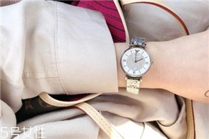 armani阿瑪尼滿天星手表多少錢？