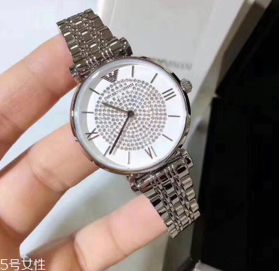 armani阿瑪尼滿天星手表防水嗎？