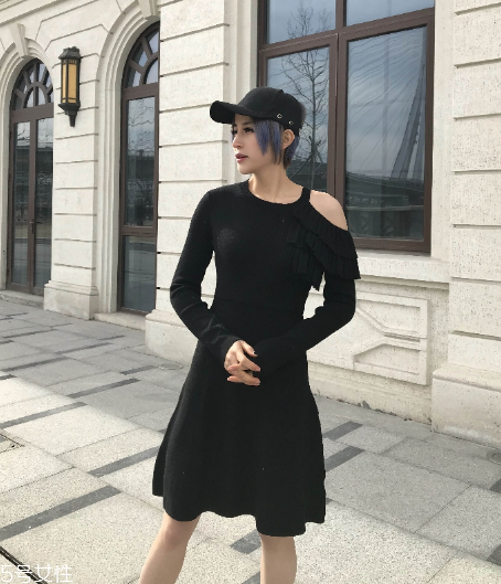 2018流行什么款式小黑裙？最經(jīng)典的性感風(fēng)