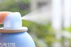 防曬噴霧過(guò)期怎么辦 沒有開封可以用來(lái)噴身體
