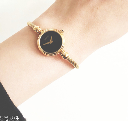 gucci手表什么檔次？時(shí)尚與浪漫的演繹家
