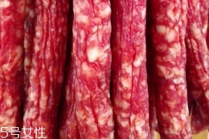 廣式臘腸如何保存？放冰箱保存時(shí)間更長(zhǎng)