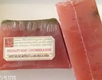 菠丹妮哪個產(chǎn)品最好用？捷克國寶級護膚品