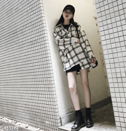 襯衫里面要穿衣服嗎？要看襯衫的面料顏色