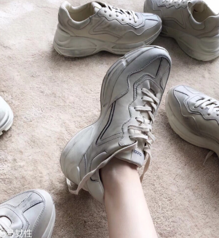 gucci老爹鞋有女款嗎？明星們?nèi)耸忠浑p