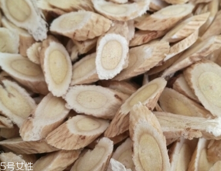黃芪是什么味道？有點(diǎn)大豆味