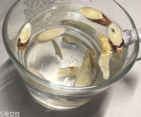 黃芪是甘草嗎？不是一種東西