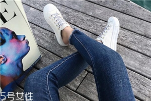 帆布鞋太大了怎么辦？鞋子選碼要仔細