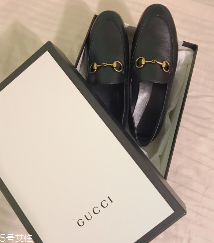 gucci樂福鞋偏碼嗎？最舒適的平底鞋