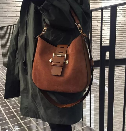 saddler seoul是什么牌子？終于不用撞包了