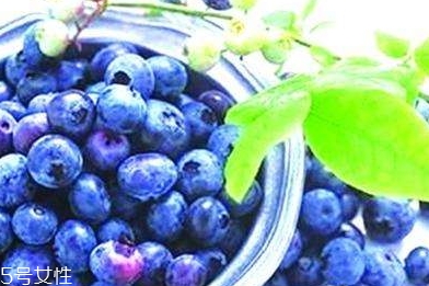 花青素可以美白嗎？女人就應(yīng)該吃點(diǎn)花青素