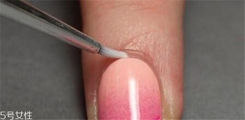 可撕指甲油哪個(gè)牌子好？女神都愛的六款健康指甲油