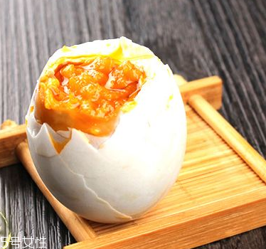 咸鴨蛋是腌制食品嗎？做法是腌制