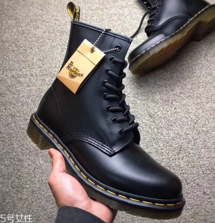 dr.martens是哪個國家的？首屈一指的工鞋品牌