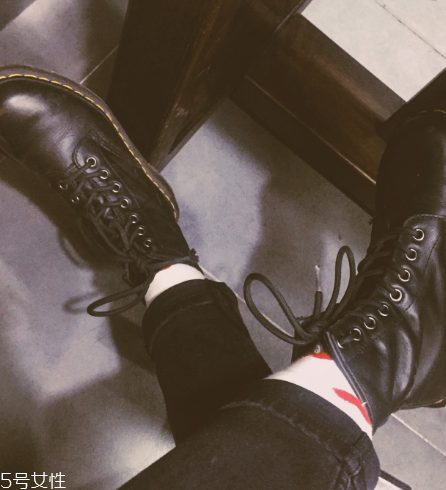 dr.martens 1460多少錢？馬丁靴最經(jīng)典的款式