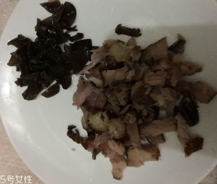 煙熏臘肉怎么保存？通風處保存