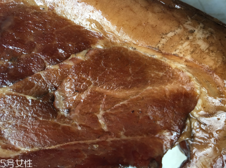 煙熏臘肉會致癌嗎？別大量吃就行