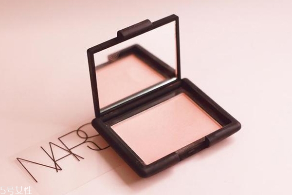 nars sex appeal腮紅干嗎？略飛粉不過(guò)可以接受