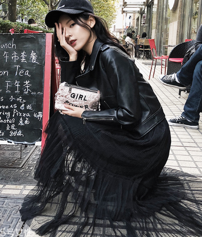 皮衣沾上發(fā)泡劑怎么辦？清除方法要注意