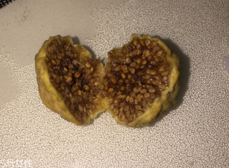 無花果干是什么味道？味道甜甜的