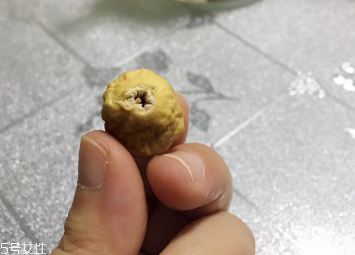無花果干會(huì)有硫磺嗎？無良商家會(huì)這樣做