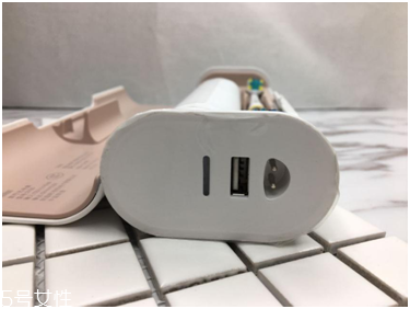 歐樂(lè)b電動(dòng)牙刷怎么樣？四個(gè)刷頭很好用