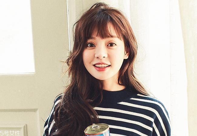 圓臉方臉適合什么扎發(fā)？2018流行少女扎發(fā)