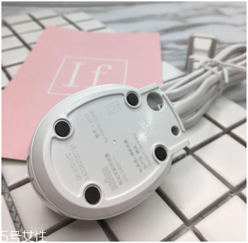 歐樂(lè)b電動(dòng)牙刷怎么樣？四個(gè)刷頭很好用