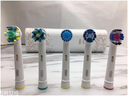 歐樂(lè)b電動(dòng)牙刷怎么樣？四個(gè)刷頭很好用