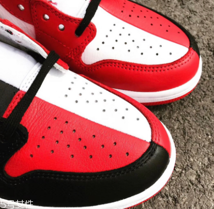 aj 1 homage to home禁穿芝加哥陰陽配色貨量有多少？