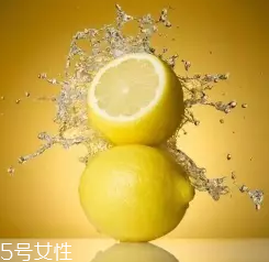 柑橘調(diào)香水好聞嗎？吃了這個(gè)大橘子