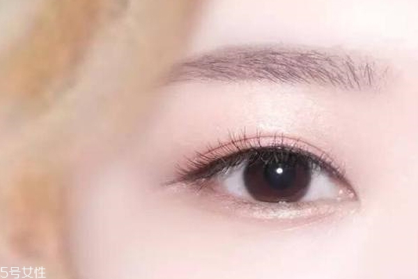 第一次用眼霜用什么好？眼部衰老從此不復(fù)存在