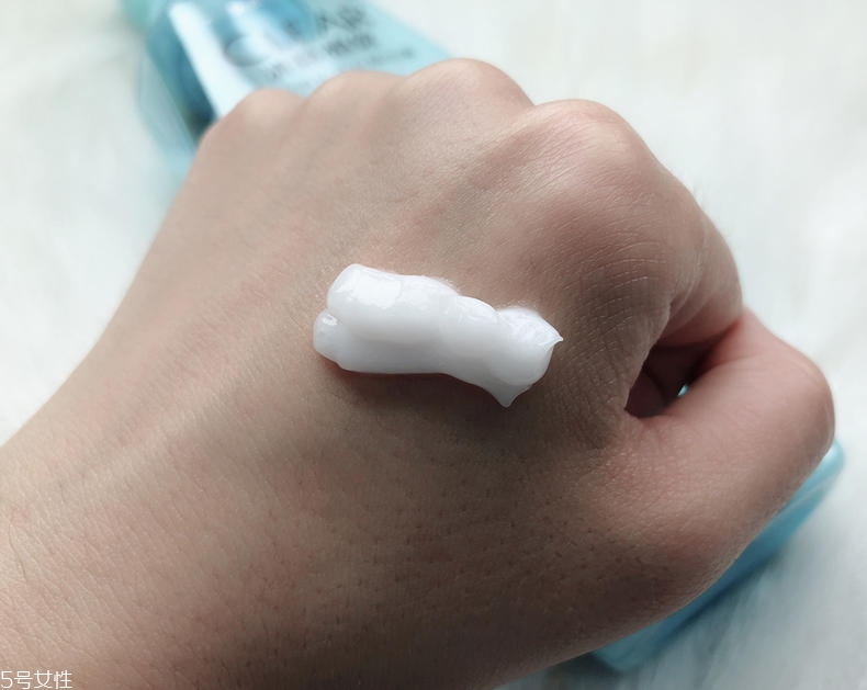 清揚(yáng)0硅油洗發(fā)水好用嗎？自帶高級(jí)感香調(diào)