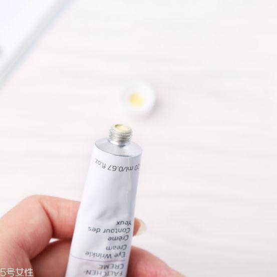 第一次用眼霜用什么好？眼部衰老從此不復(fù)存在