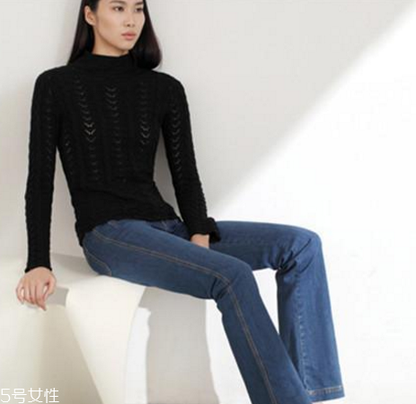 春天喇叭褲配什么上衣？搭出復古新時尚
