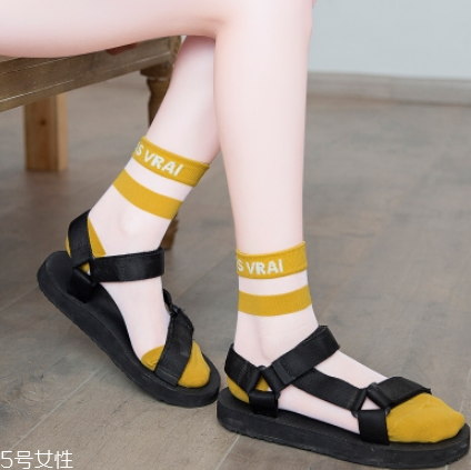 襪子發(fā)白怎么處理？這樣就能解決了