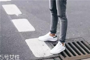 小白鞋開膠了怎么辦？一招拯救開膠小白鞋