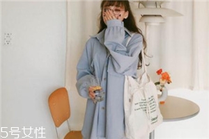 襯衫和t恤衫怎么搭配？襯衫和t恤衫搭配圖片