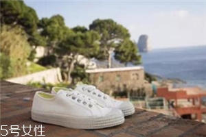 小白鞋清潔劑哪個(gè)好？小白鞋清潔劑品牌推薦