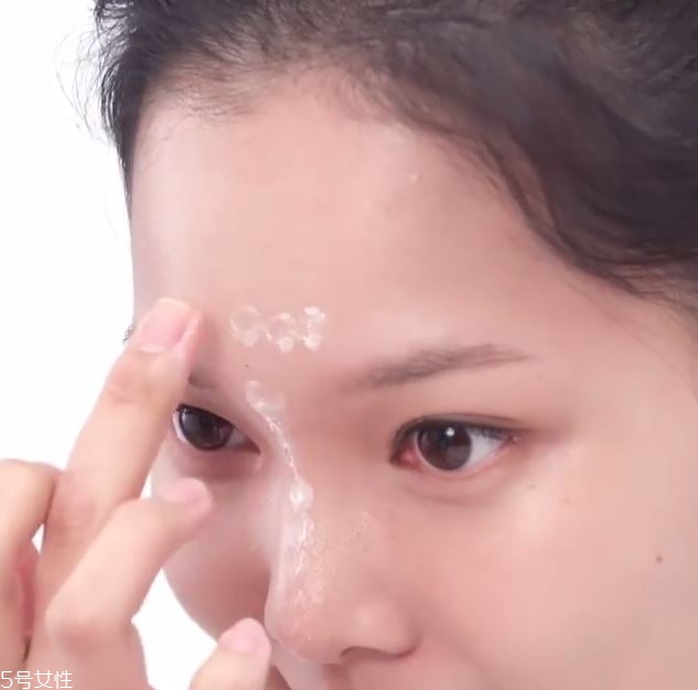 保濕透薄妝容怎么畫(huà)